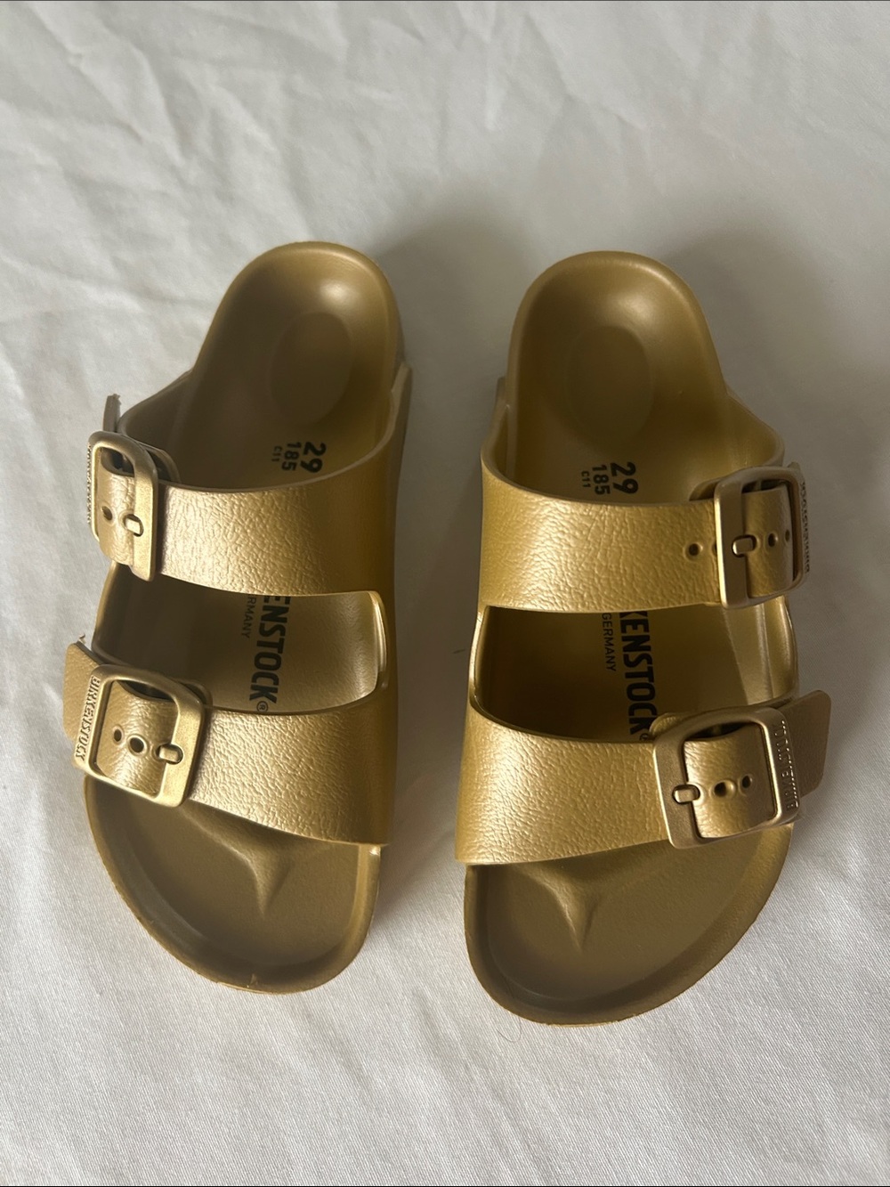 Birkenstock Kids Arizona Sandals in Metallic Gold - Picture 1 of 12